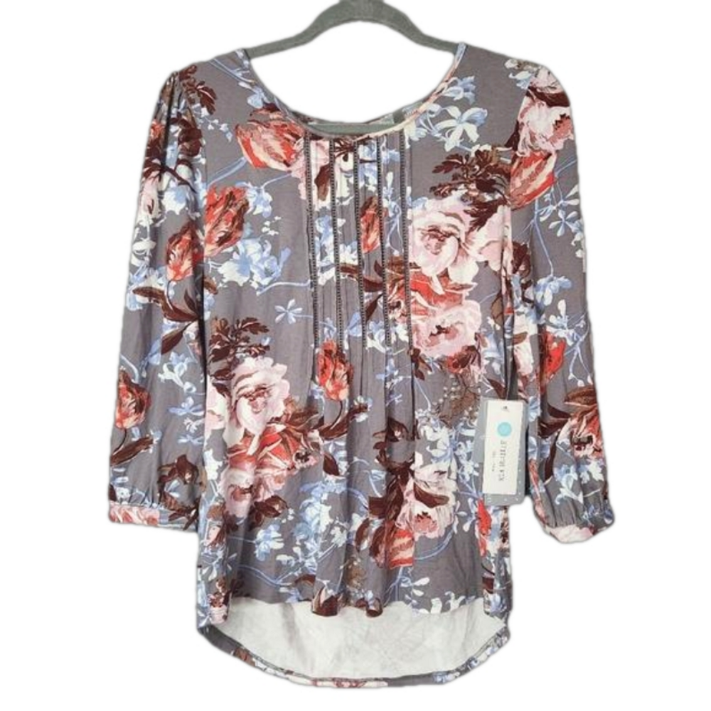 Stitch Fix Daniel Rainn Branwen knit top size Small NWT gray floral
